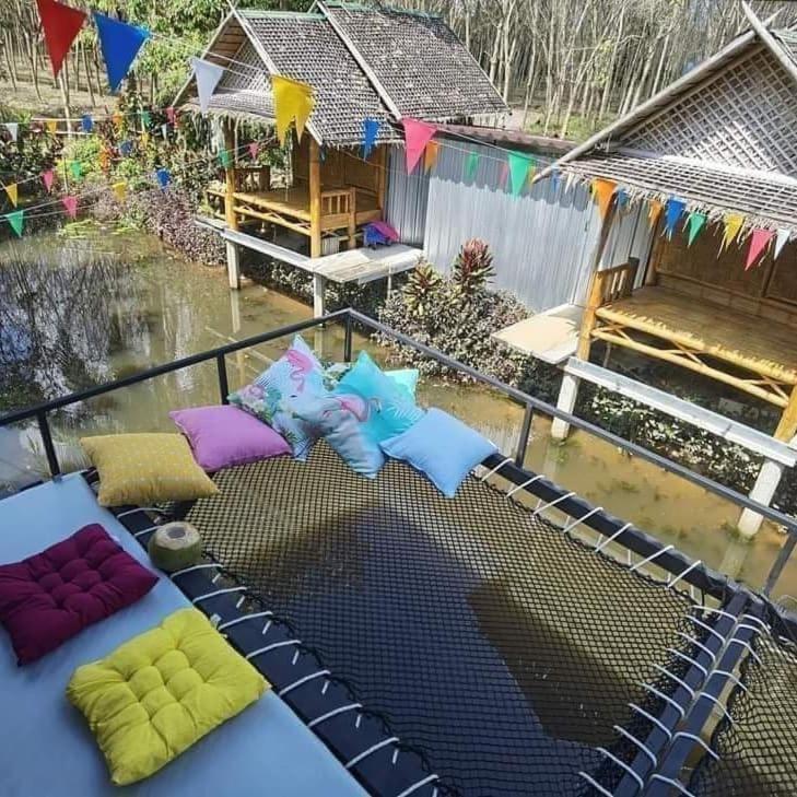 Nakhon Si Ban Na Homestay Nakhon Si Thammarat Bagian luar foto