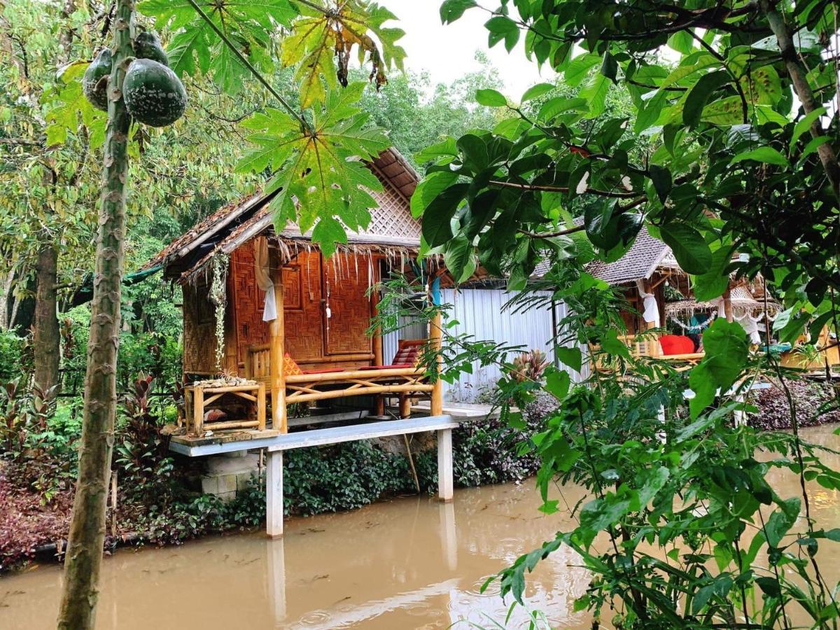 Nakhon Si Ban Na Homestay Nakhon Si Thammarat Bagian luar foto
