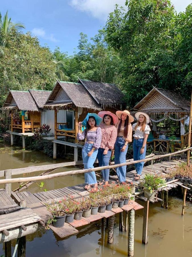 Nakhon Si Ban Na Homestay Nakhon Si Thammarat Bagian luar foto