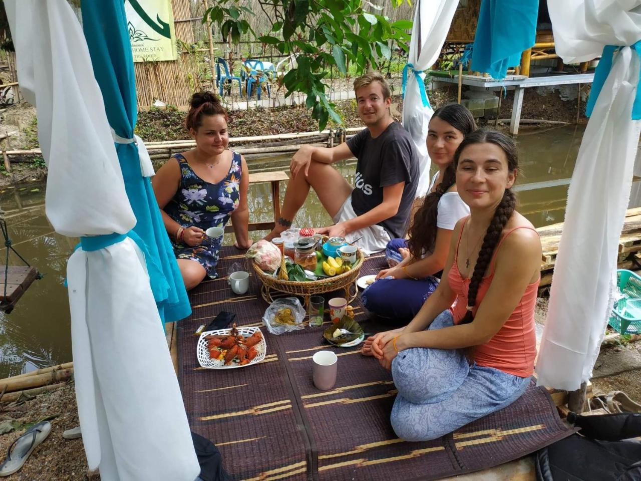 Nakhon Si Ban Na Homestay Nakhon Si Thammarat Bagian luar foto